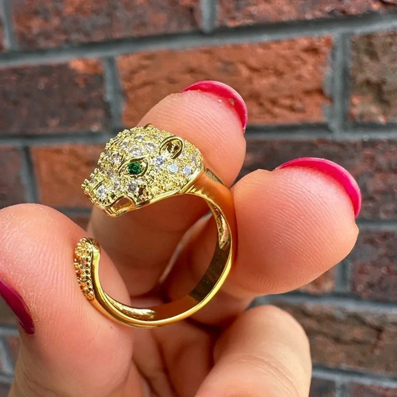 Panthere Silver Crystal Ring - Picture 11 of 17